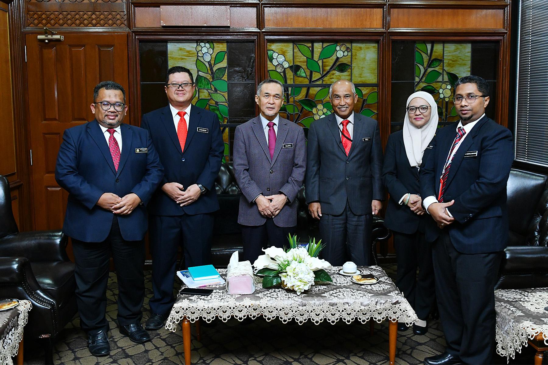 Majlis Kunjungan Hormat Datuk Bandar Kepada YB. Dato' Nara Setia, SUK Negeri Terengganu
