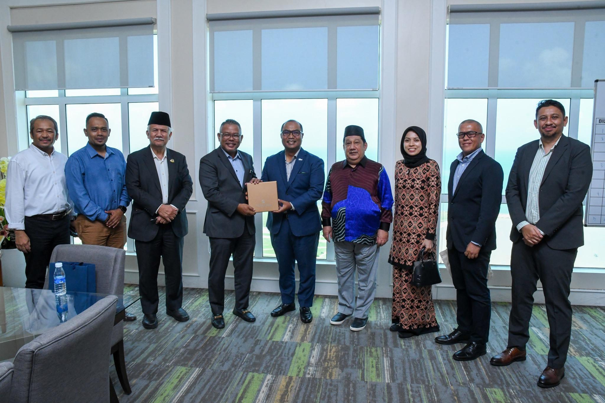 KUNJUNGAN HORMAT OLEH TALIAN IKATAN SDN BHD