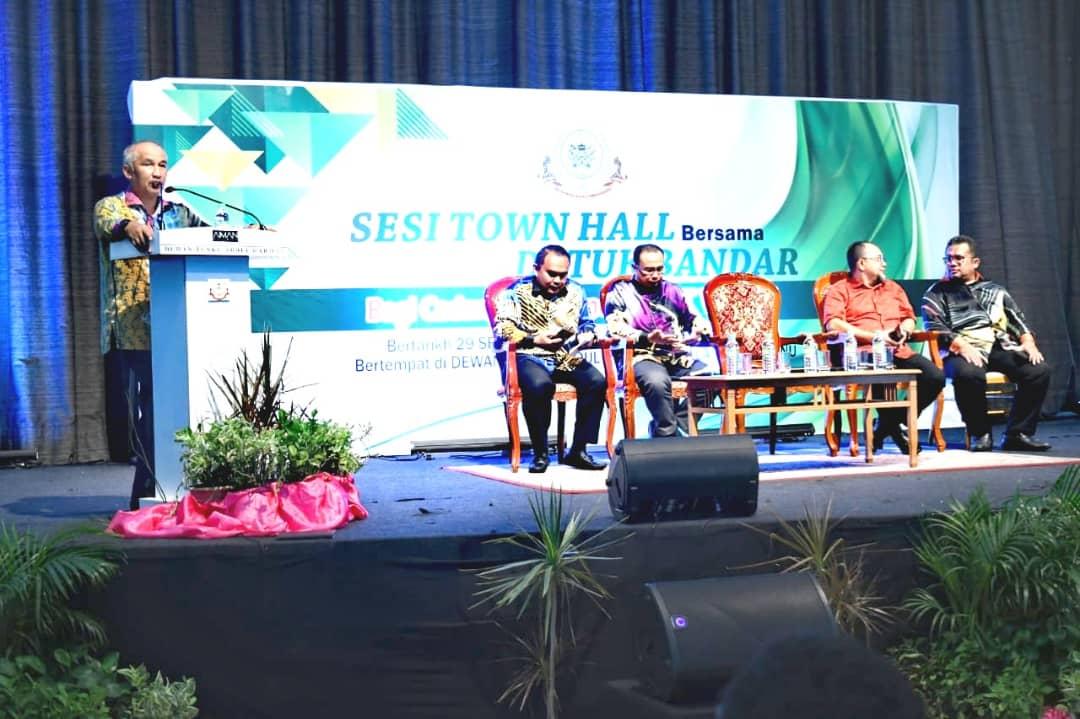 SESI TOWN HALL BERSAMA DATUK BANDAR BAGI CADANGAN PERPINDAHAN KT WALK